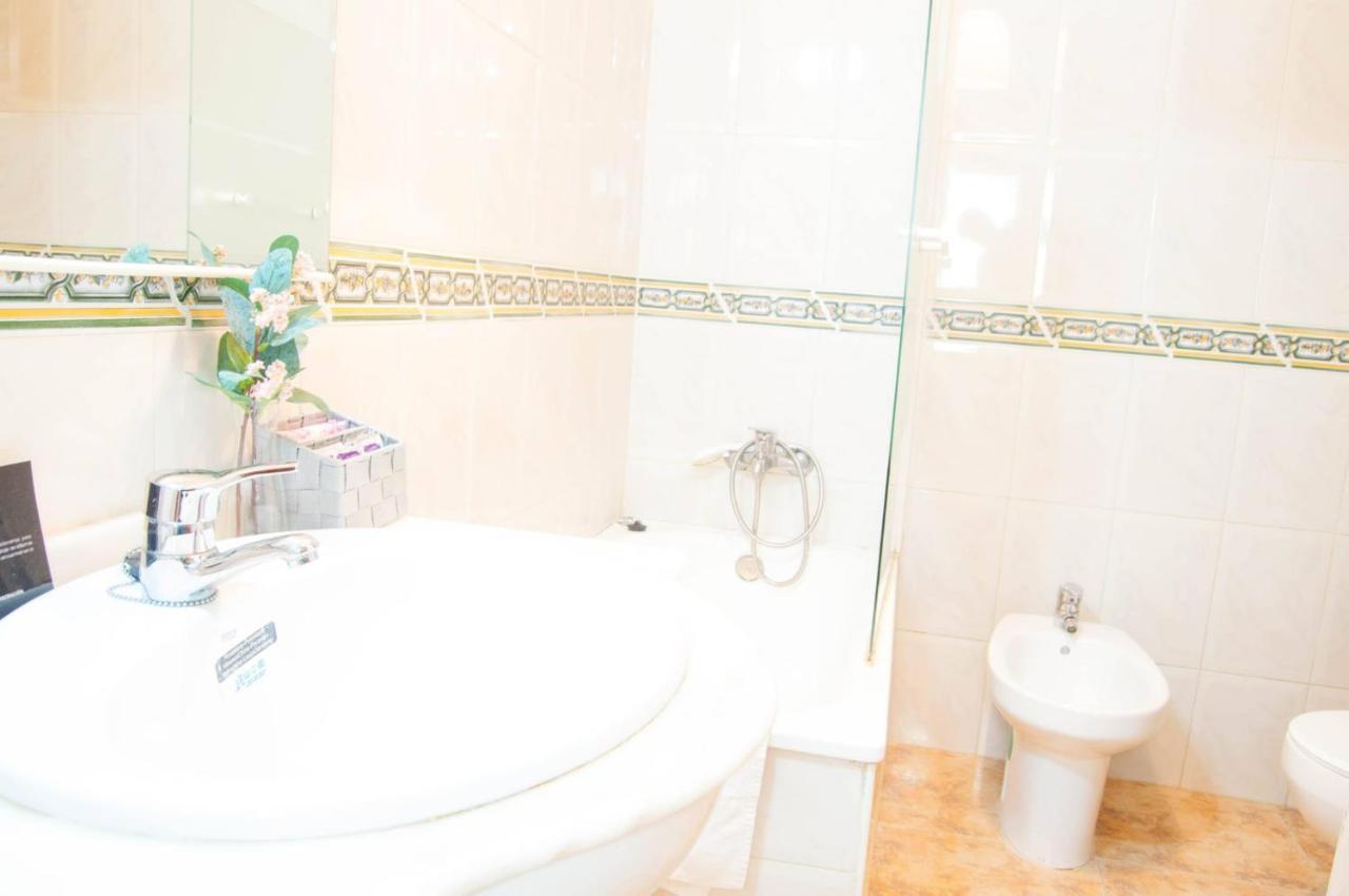 Caceres De Cine Apartment Bagian luar foto